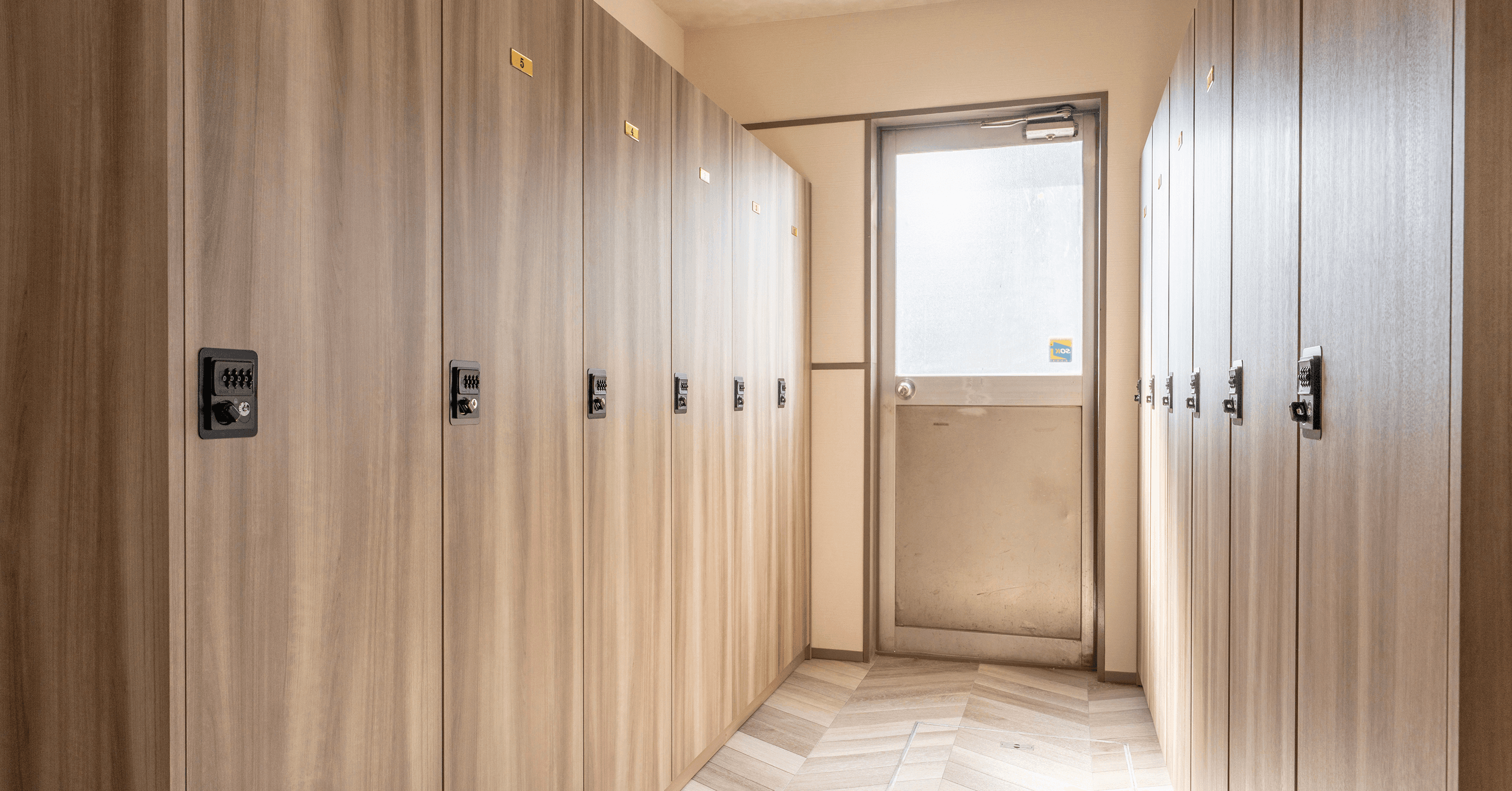 レンタルロッカー